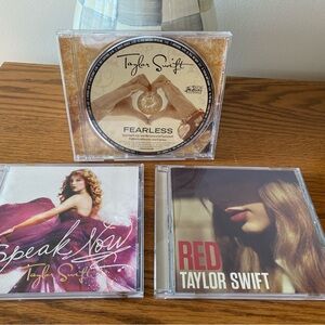 Taylor Swift CD Trio: Fearless, Speak Now, Red